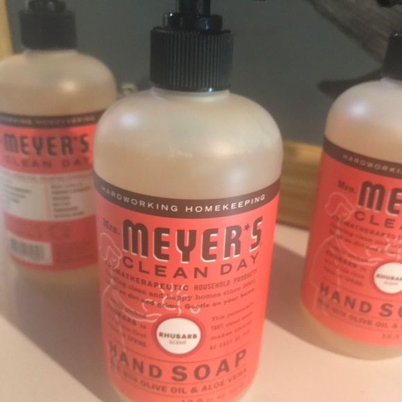 Myers hand soap. scent rhubarb. No offers - Picture 2 of 6